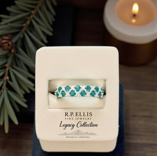 14K Emerald Ribbon Band