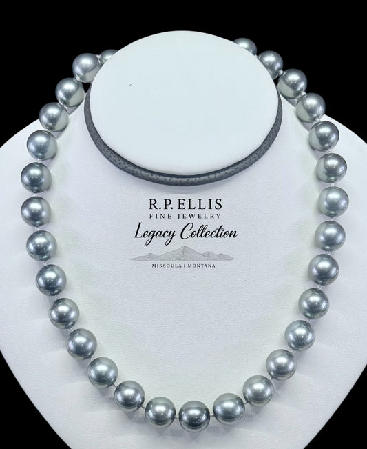 36” Graduated Tahitian Pearl Strand (8–11mm) | 14K Gold