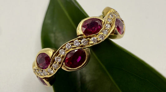 18K Yellow Gold Ruby & Diamond Wave Band