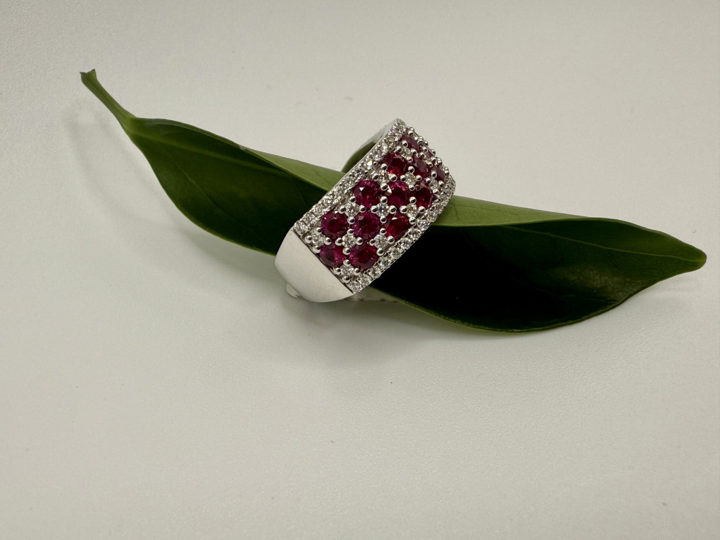 Ruby & Diamond Spotlight Band