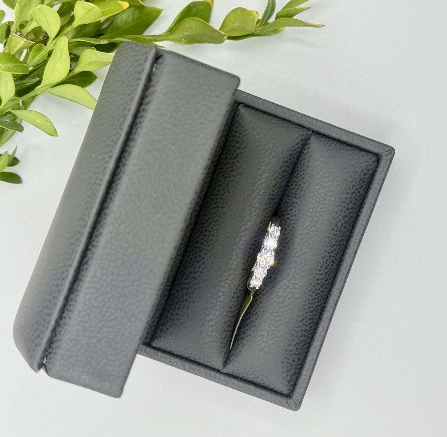 .78 ct Diamond Five-Stone Platinum Ring